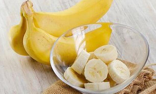 导读：很多人都知道补充香蕉是一种有益的食物，但是并不知道它需要多久才能被人体吸收